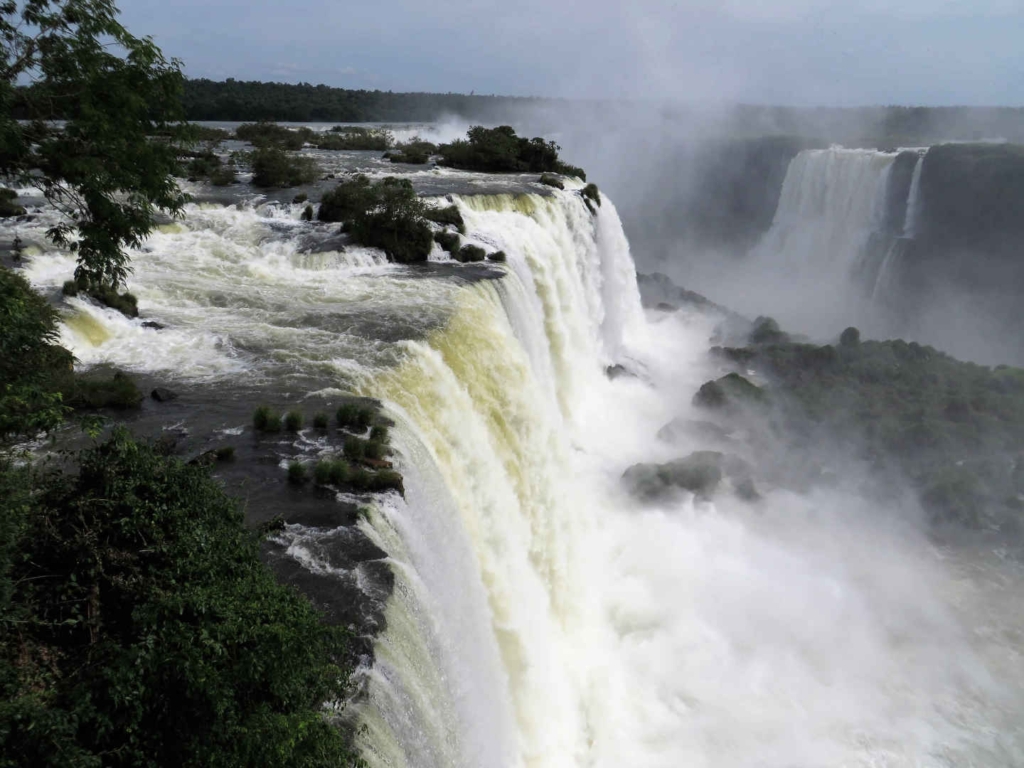 best time to visit iguazu falls