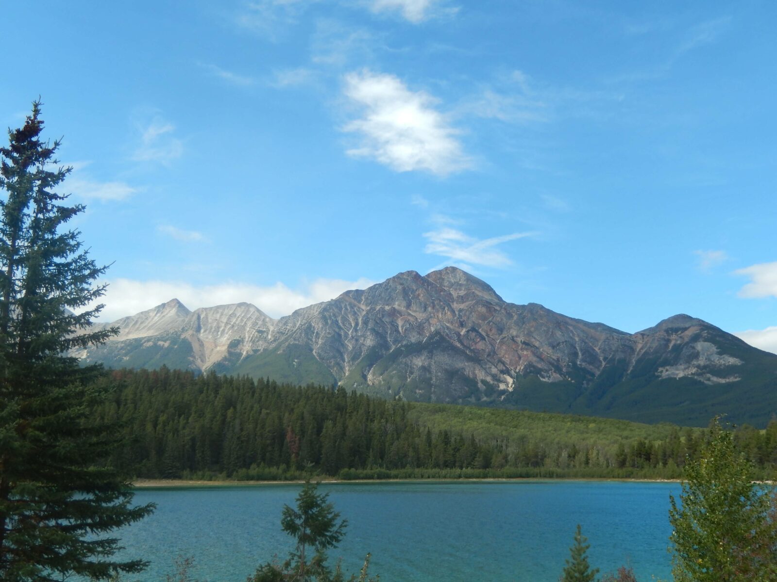 How to Do a Jasper 3 Day Itinerary Without a Car (2026)