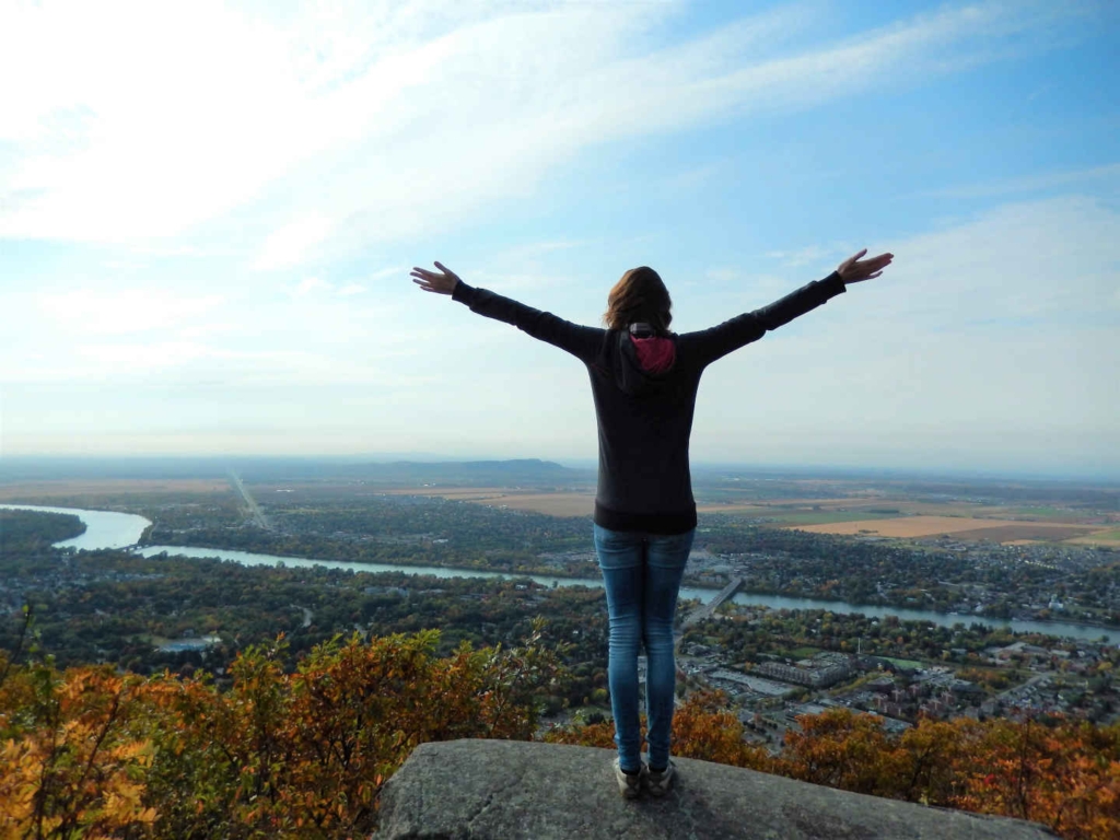 montreal backpacking