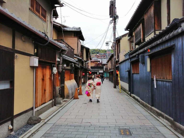 How to Plan a 3 Week Japan Itinerary Including Okinawa (2026)